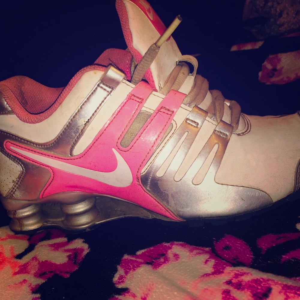 Pink silver and white nike shox